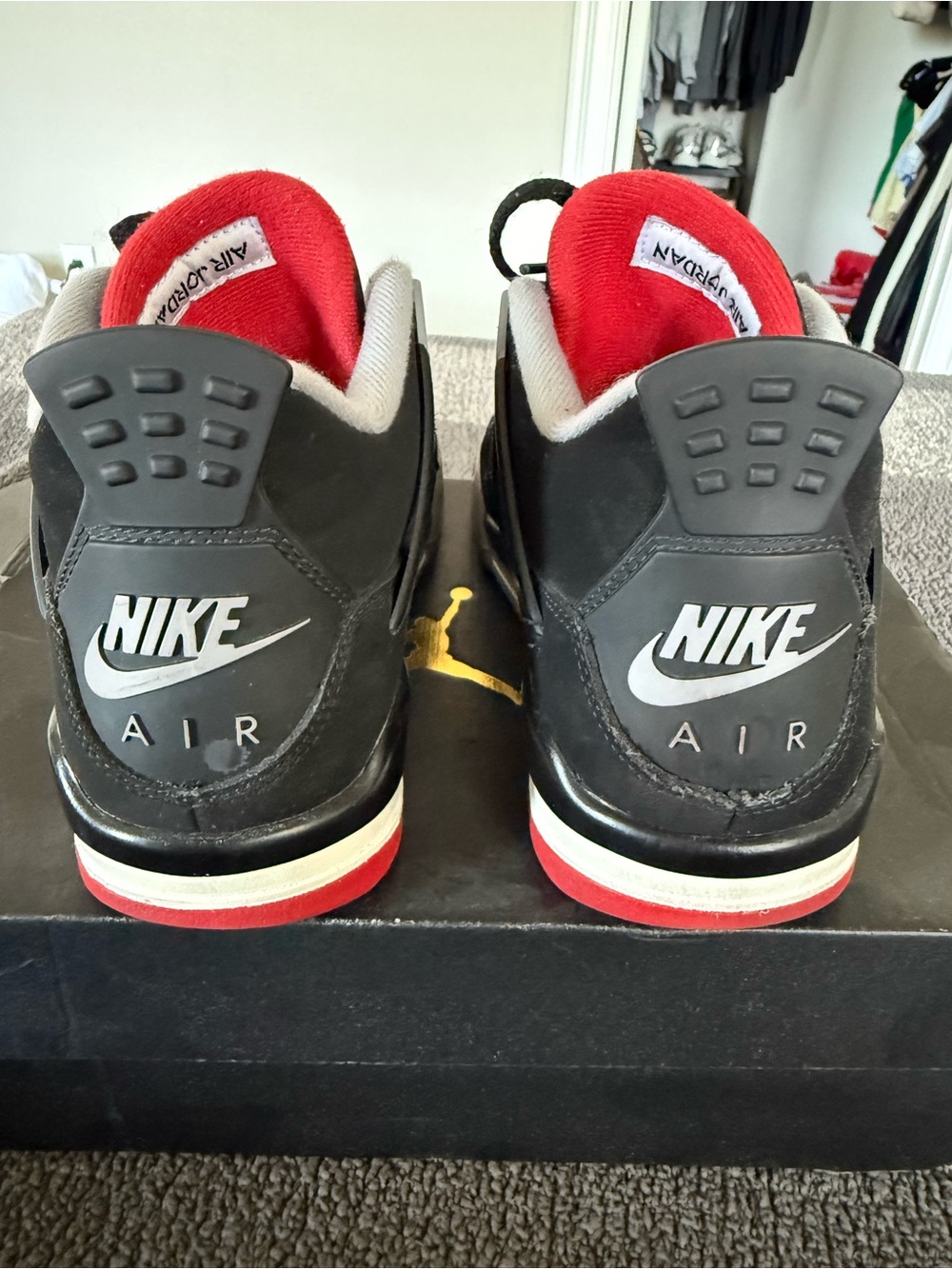 Air Jordan 4 Retro Sneakers- Bred - Picture 7 of 8